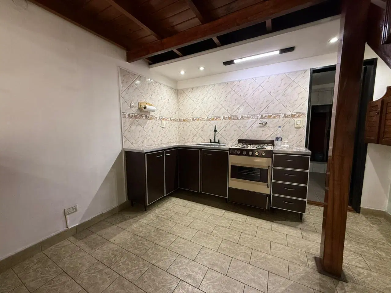 DUPLEX en venta - Moron Sur 8