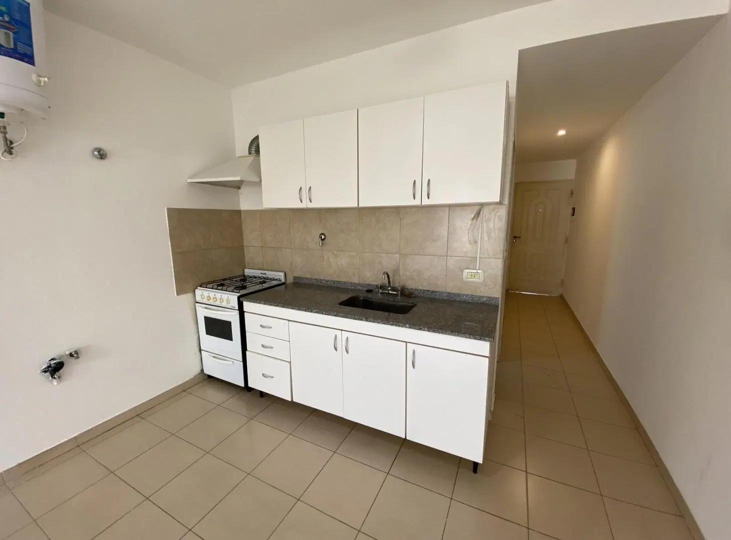 Departamento 1 ambiente en Ramos Mejia 3