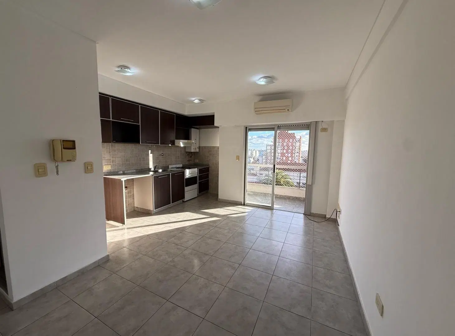 Departamento en Venta - Moron Sur 8