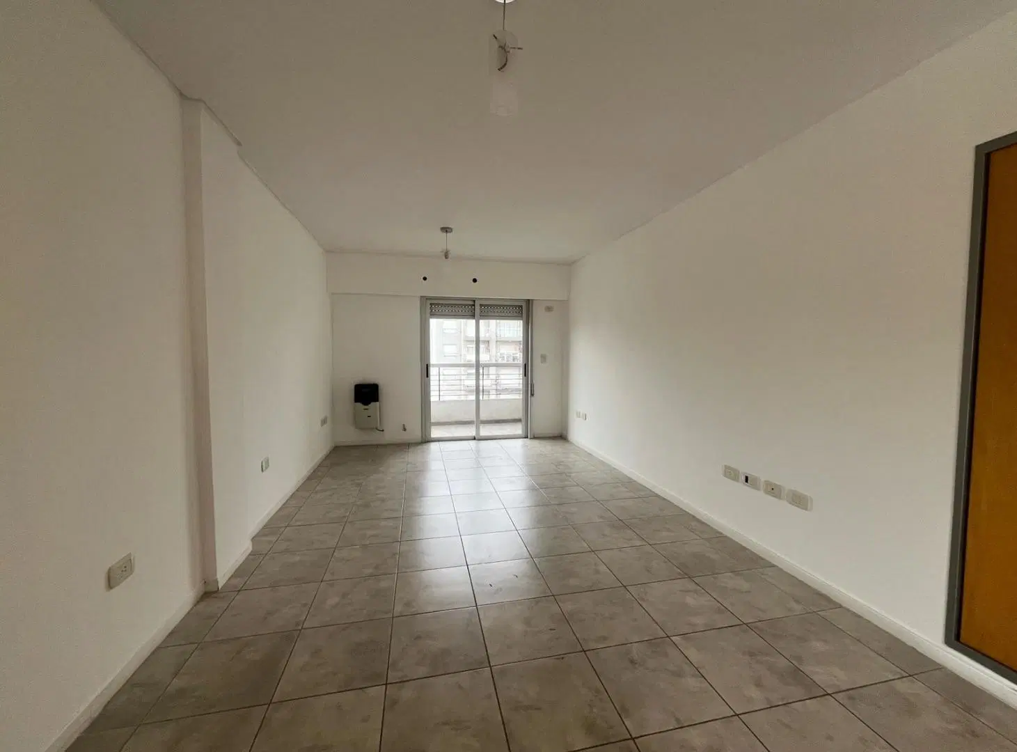 Departamento 1 ambiente con balcon en Alquier - Moron sur 8