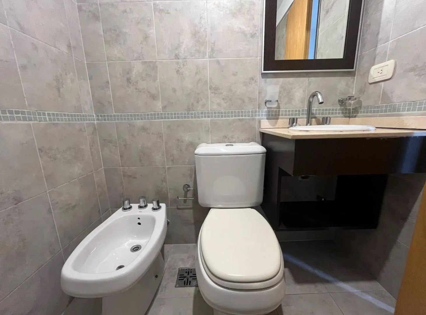 Departamento 1 ambiente con balcon en Alquier - Moron sur 4