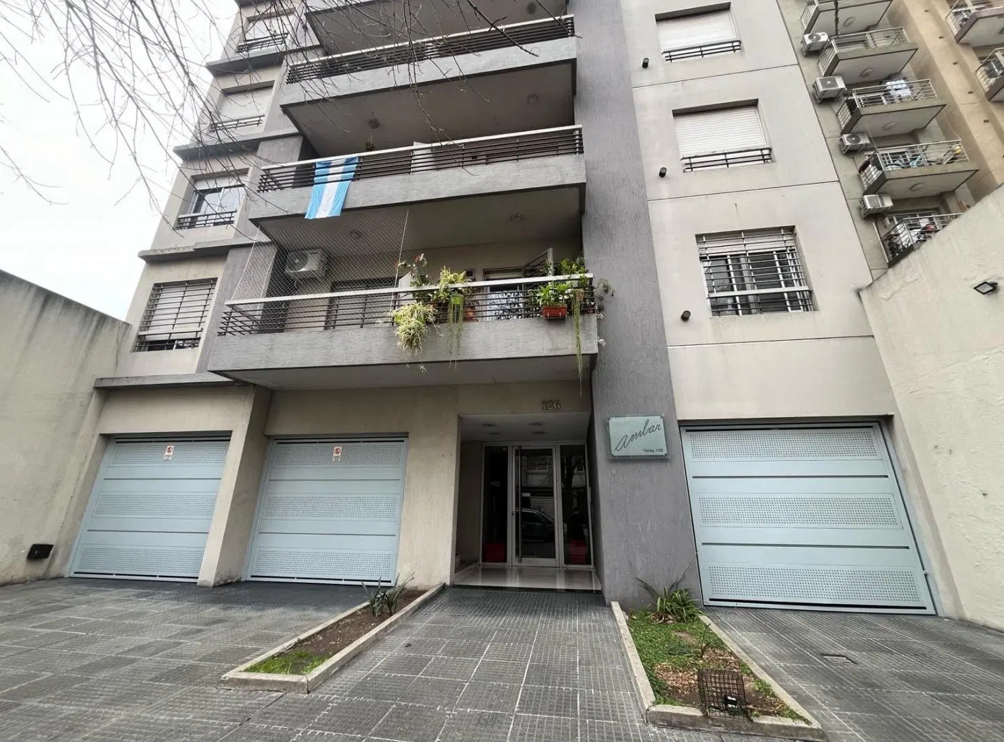 2 ambientes con cochera Departamento en Alquiler - Moron sur 8