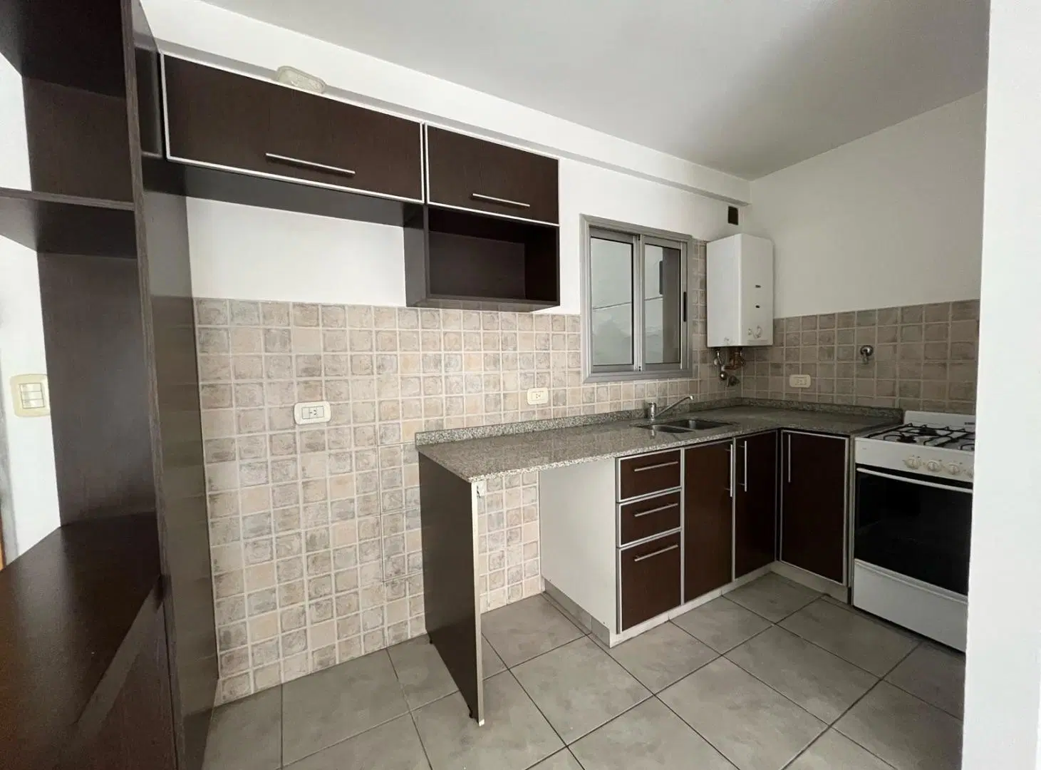 2 ambientes con cochera Departamento en Alquiler - Moron sur 5