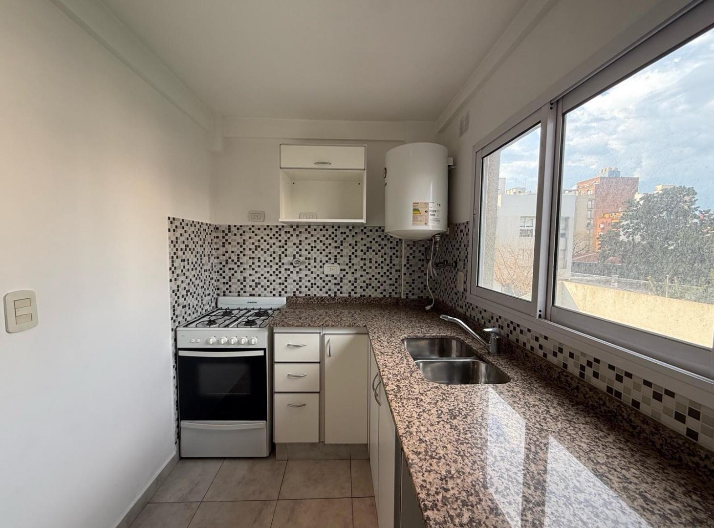 Foto de Departamento 1 ambiente en Alquiler - Moron, imagen 1