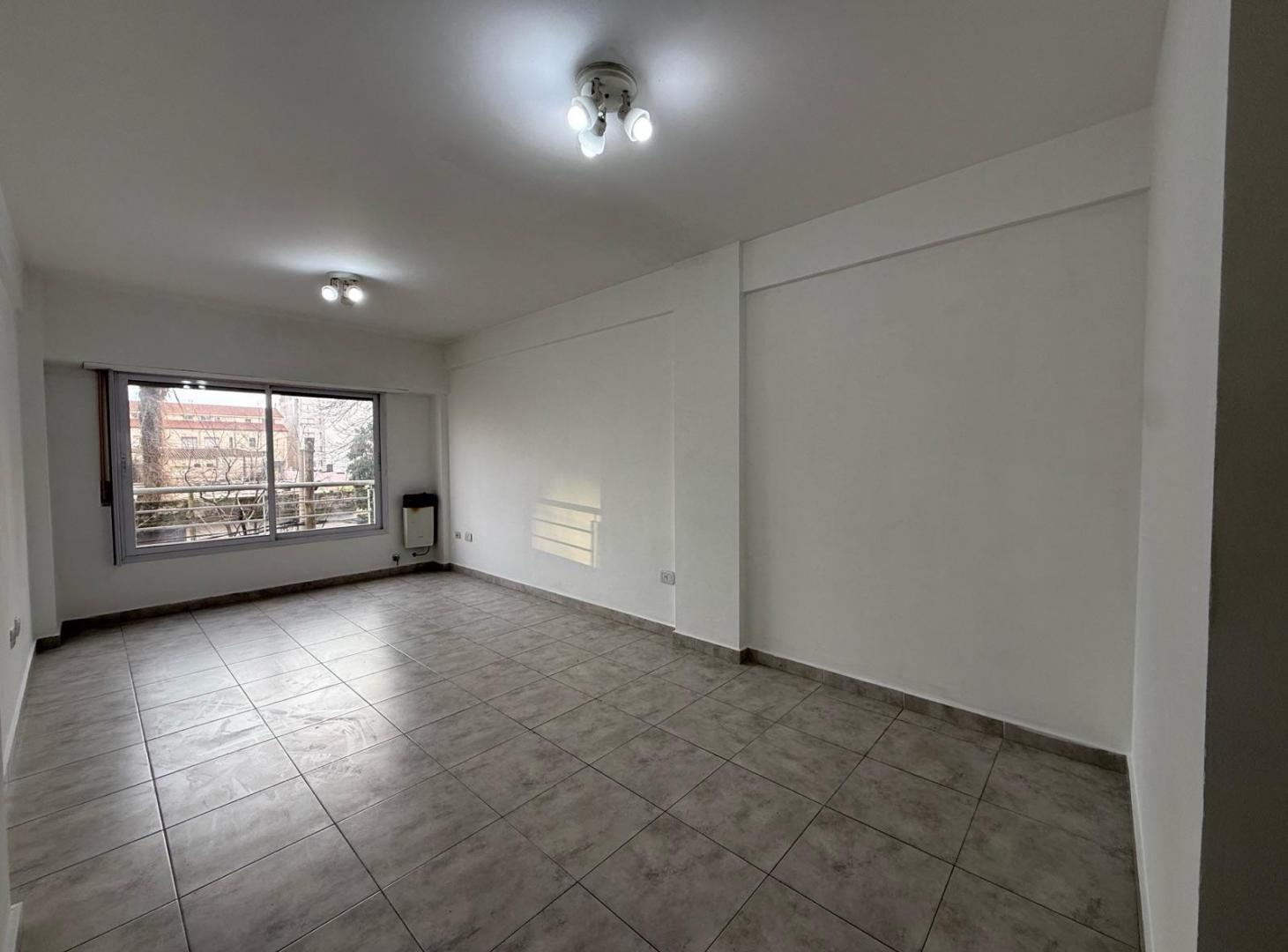 Foto de Departamento 1 ambiente en Alquiler - Moron, imagen 2