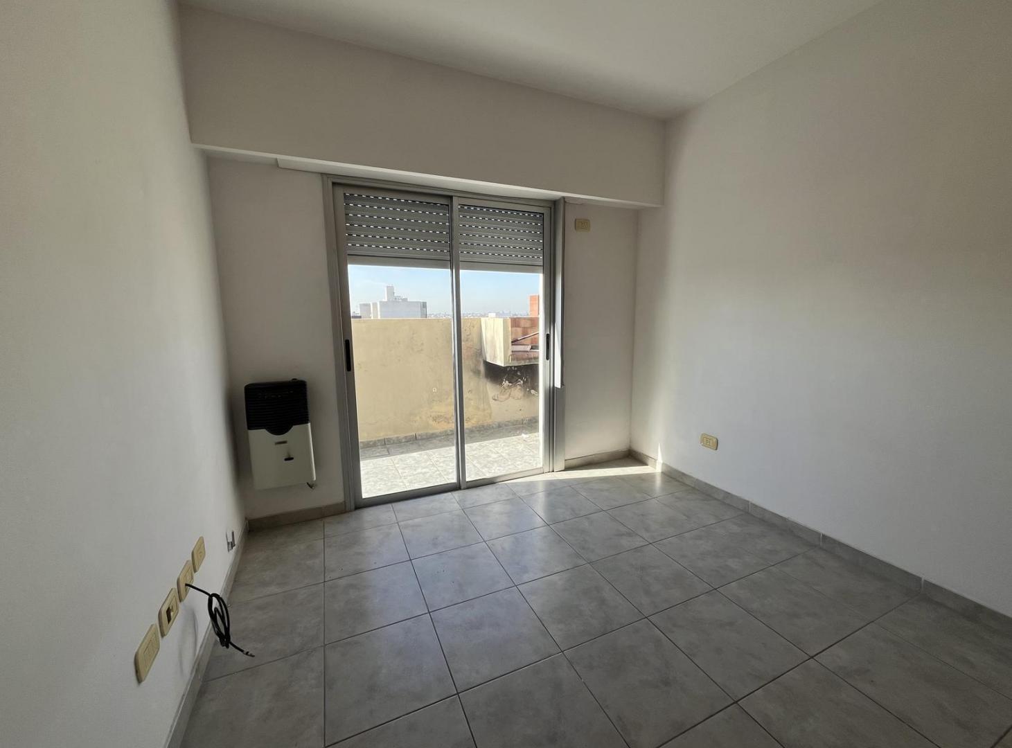 Foto de Departamento 2 ambientes con balcon amplio Moron centro, imagen 5