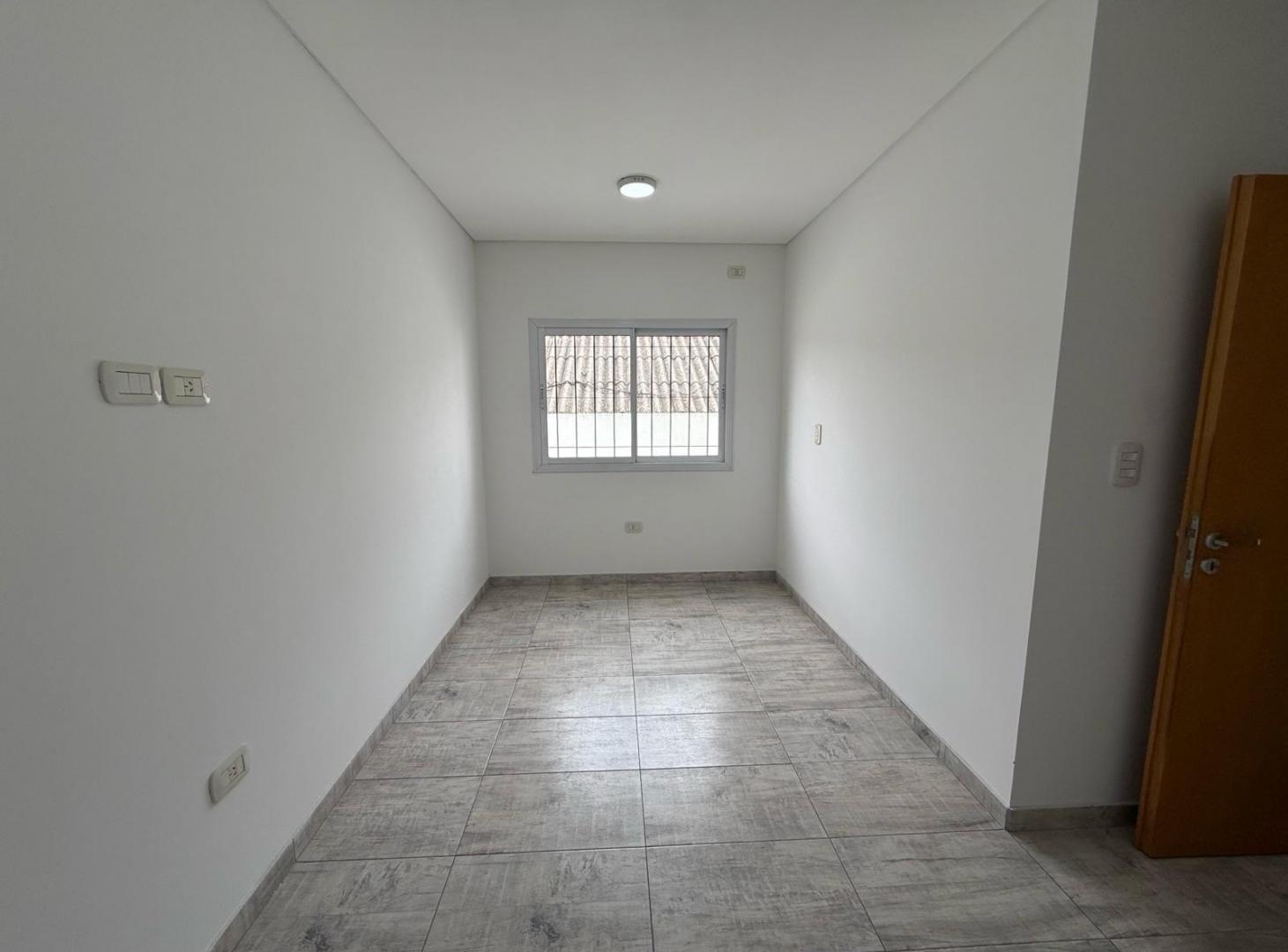 Foto de Departamento en Ramos Mejia - 3 ambientes Alquiler, imagen 2