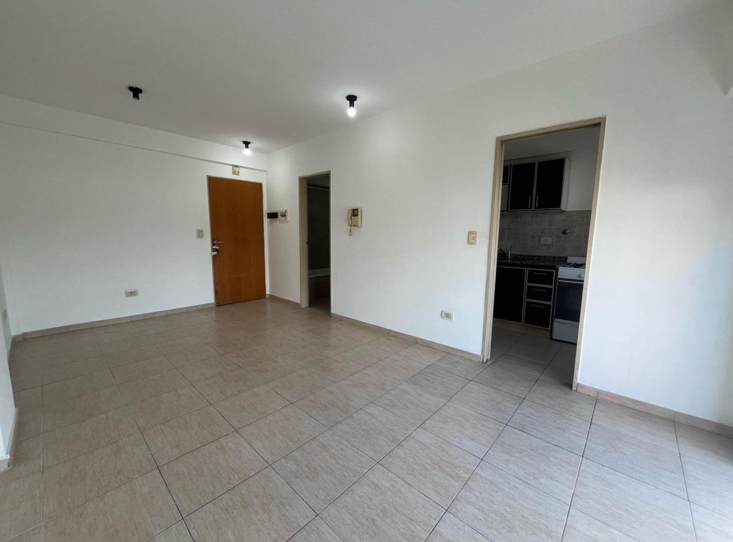 Foto de Departamento en Alquiler - Moron, imagen 1