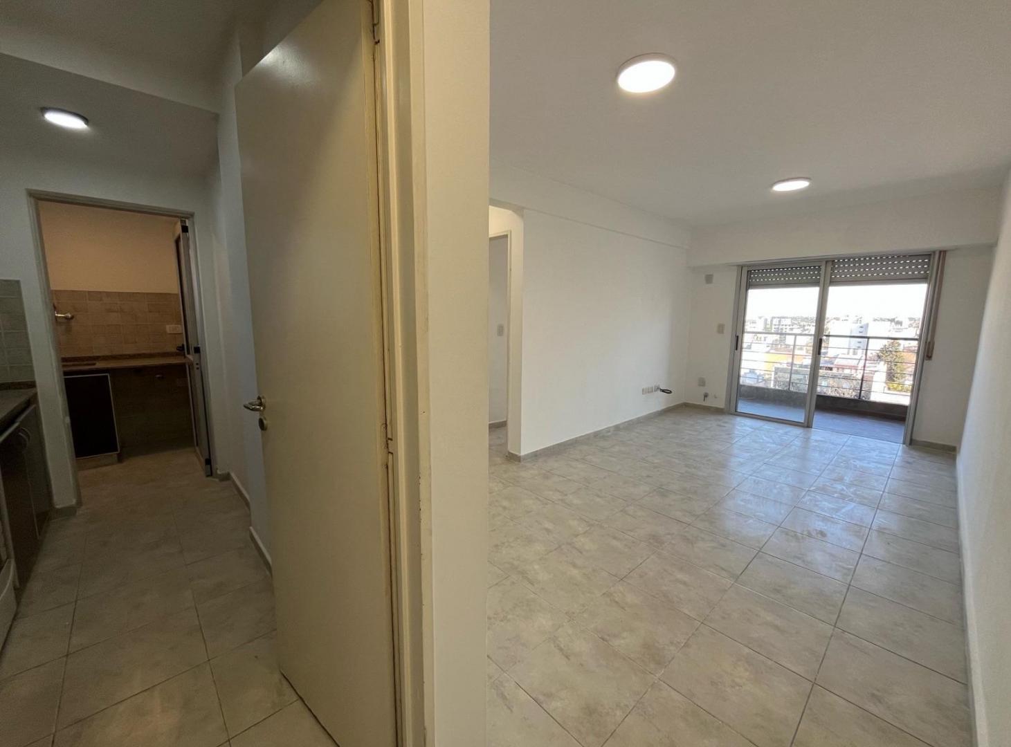 Foto de 2 ambientes cocina separada y cochera alquiler - Moron - departamento, imagen 4
