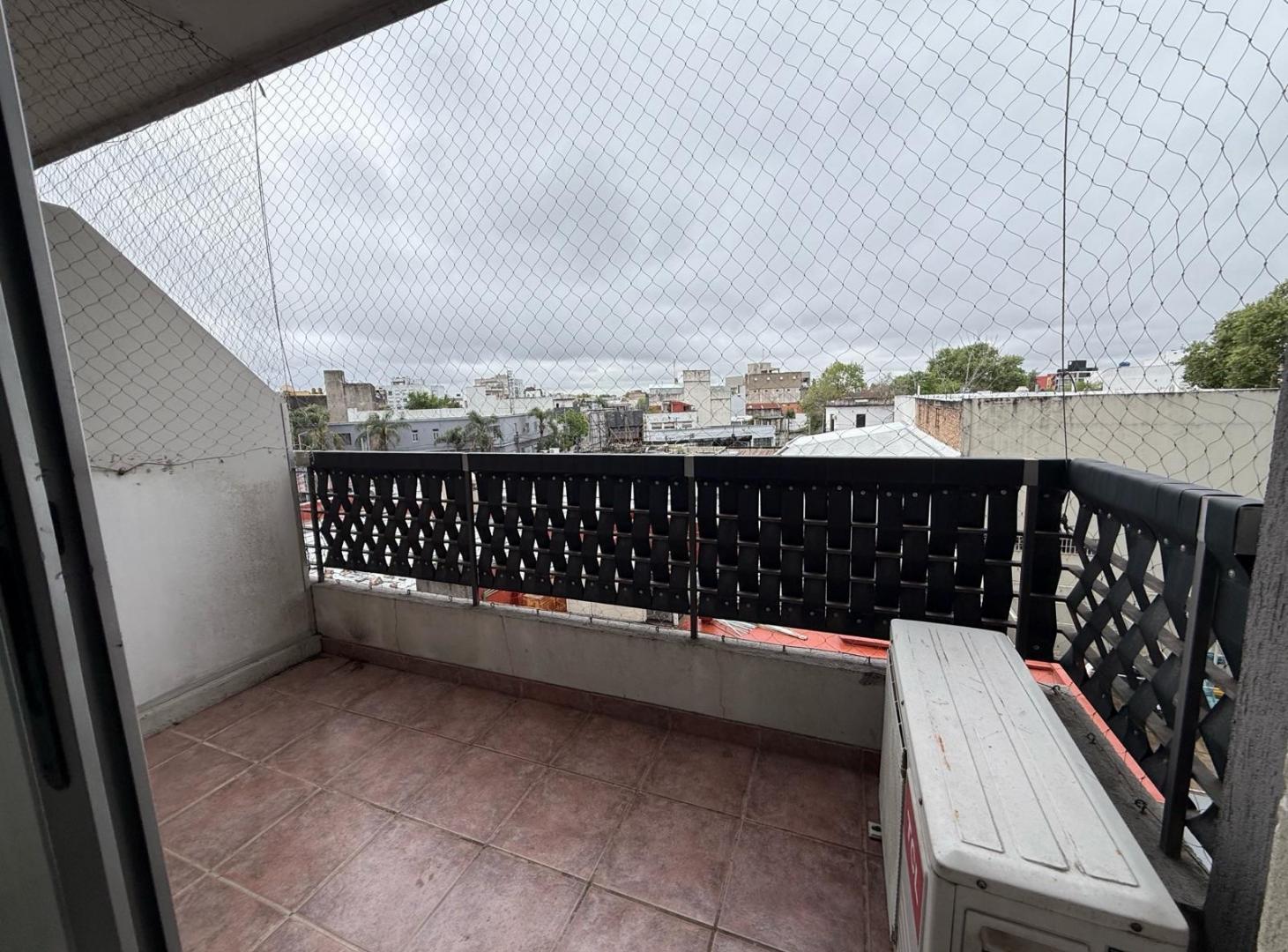 Foto de Departamento 2 AMBIENTES CON AIRE MORÓN Alquiler, imagen 4