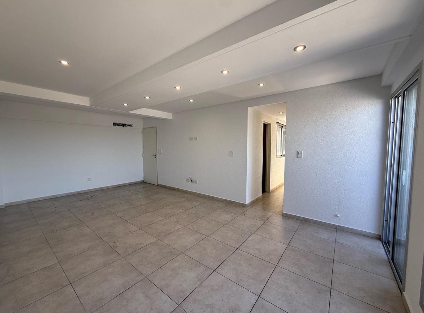 Foto de Departamento en Venta - Moron sur, imagen 2