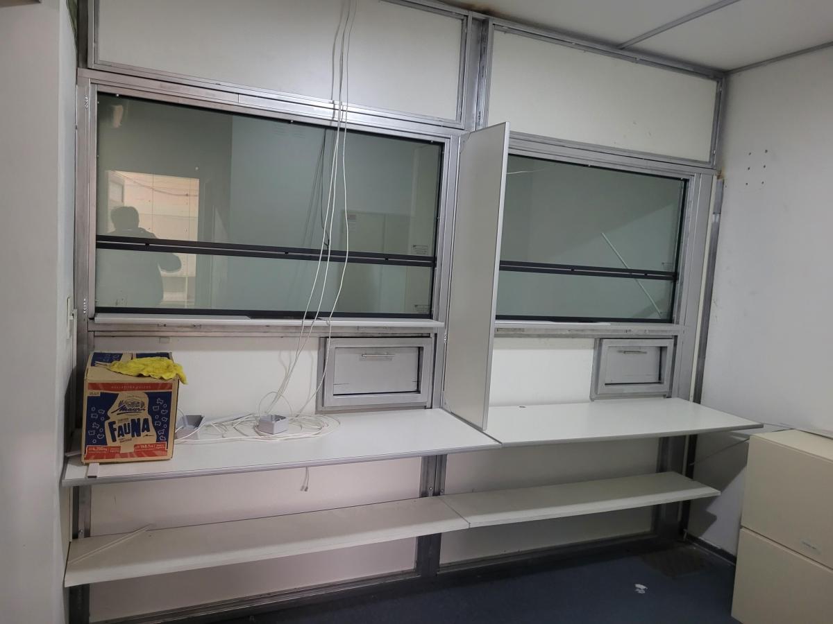 Florida Esq. Rivadavia - Cfte. Ofic 120 m² - Á - Trab + 3desp + 2bños + Coc. a - Ac. Vig. + Coch. Fja. 3