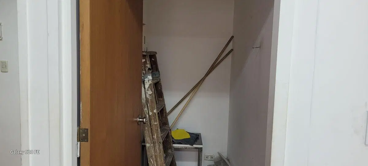 Av Belgrano Y Defensa Oficina Al Fte. 130 M2 Amplia Á - Trab. + 2despachos - 2baños Común A - Ac 2