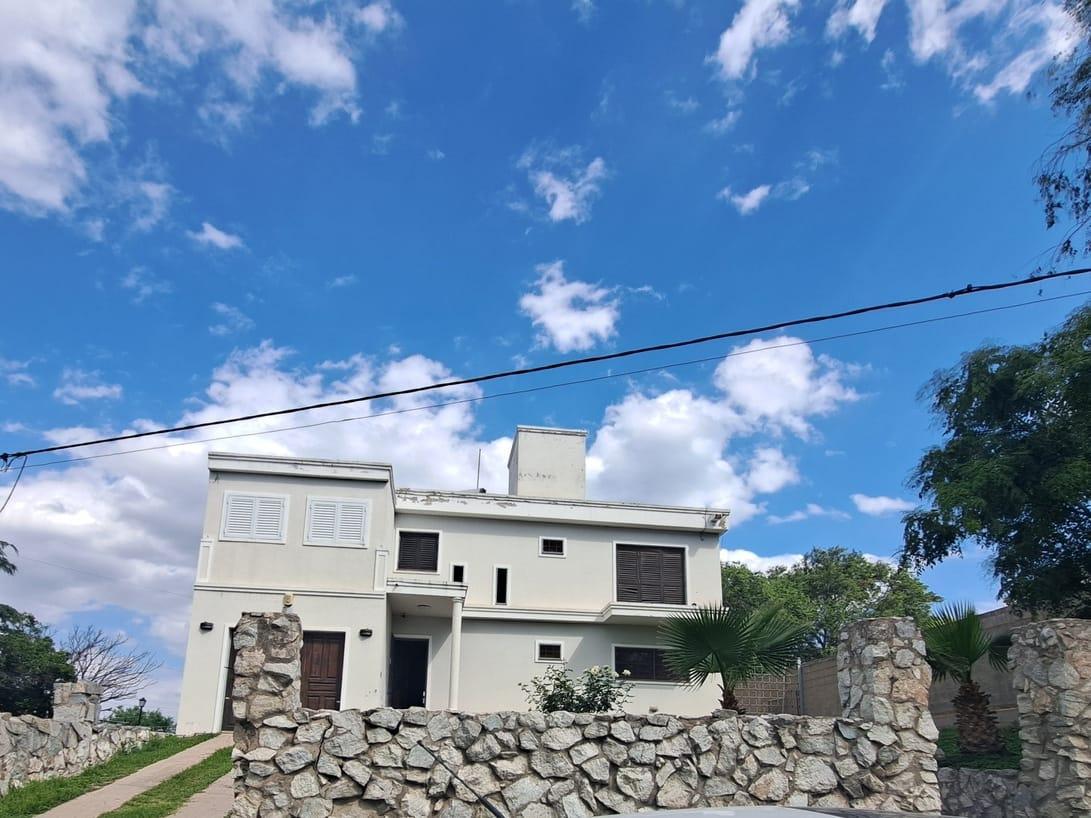 Espectacular Casa a La Venta en Alta Gracia 5