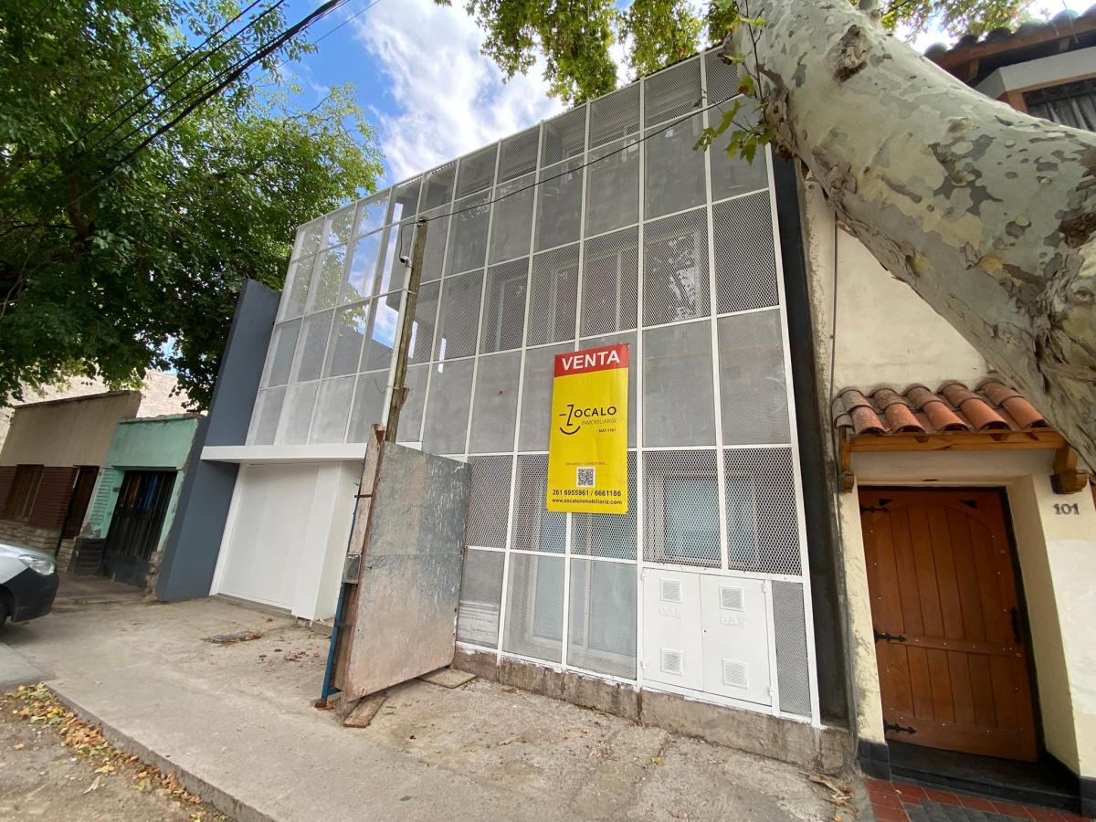 Departamento Tipo Duplex en Venta de 2 Dorm. C/ Cochera en Quinta Sección 5