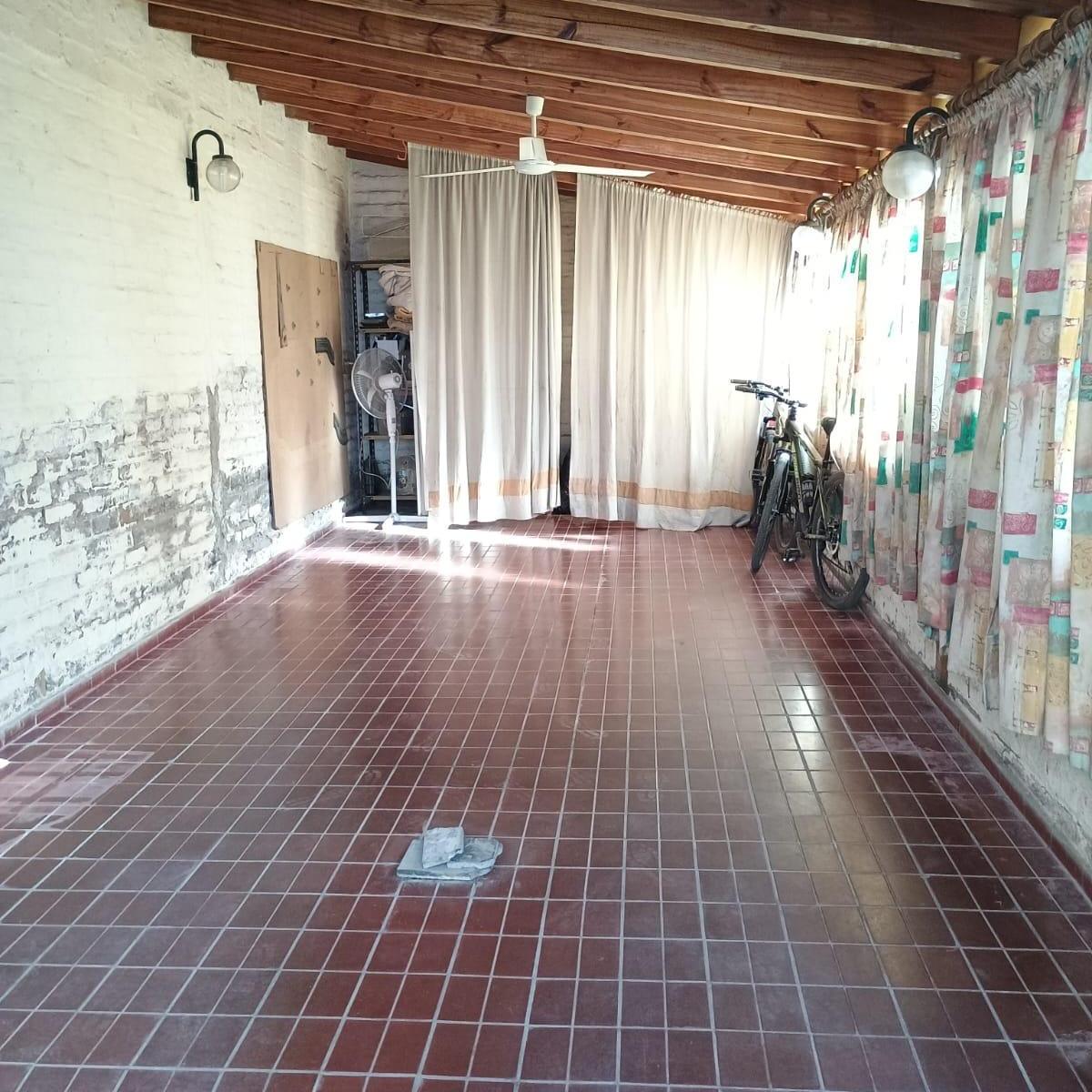 Casa en Venta de Cuatro Dorm. en Dorrego 5