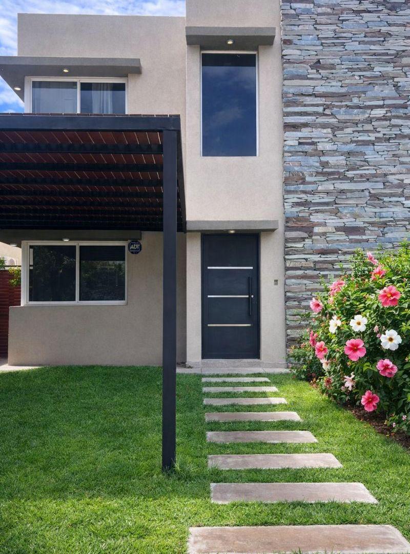 Casa en venta en chacras de Coria