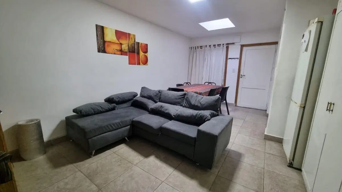 Casa renovada en Las Cañas, Gllén 5