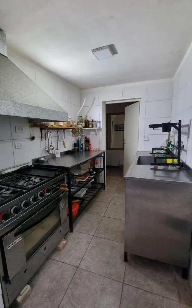Casa renovada en Las Cañas, Gllén 2
