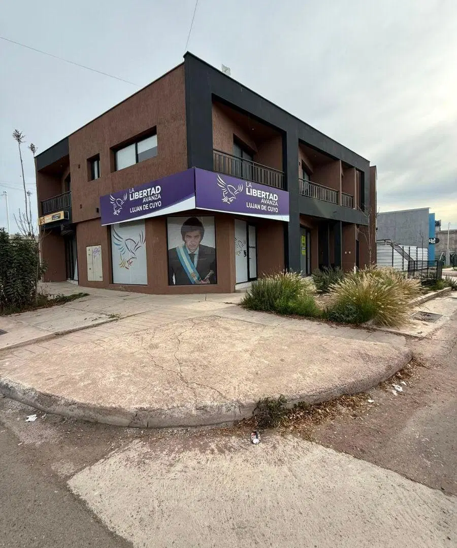 LOCAL COMERCIAL EN VENTA 4