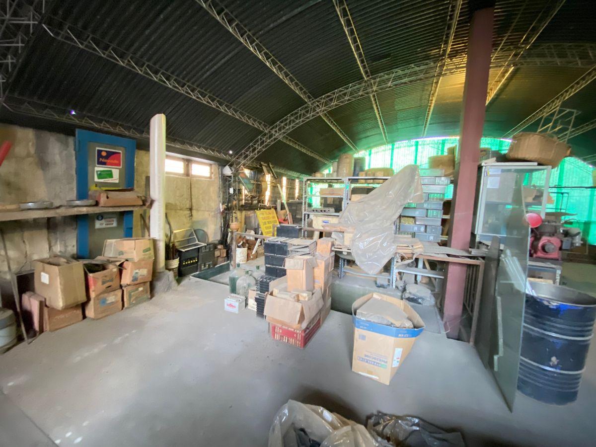 Foto de Local comercial y galpón en alquiler ubicado en Microcentro, imagen 5