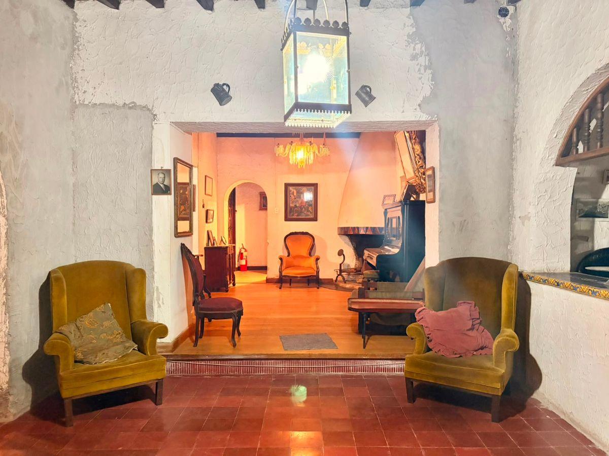 Foto de Espectacular casa centenaria en venta en Maipu, imagen 1