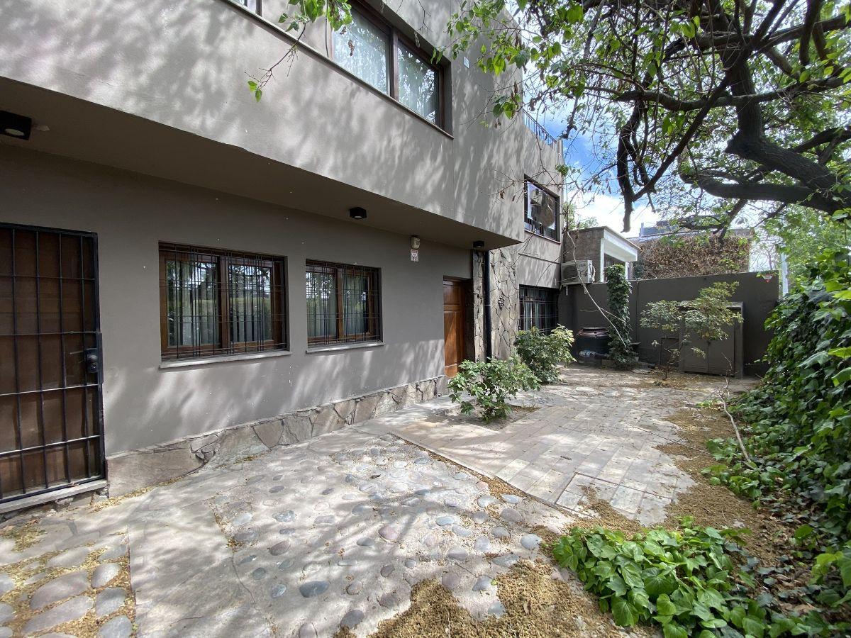 Foto de Casa en venta apta crédito en Lateral Acceso Este Guaymallen, imagen 1