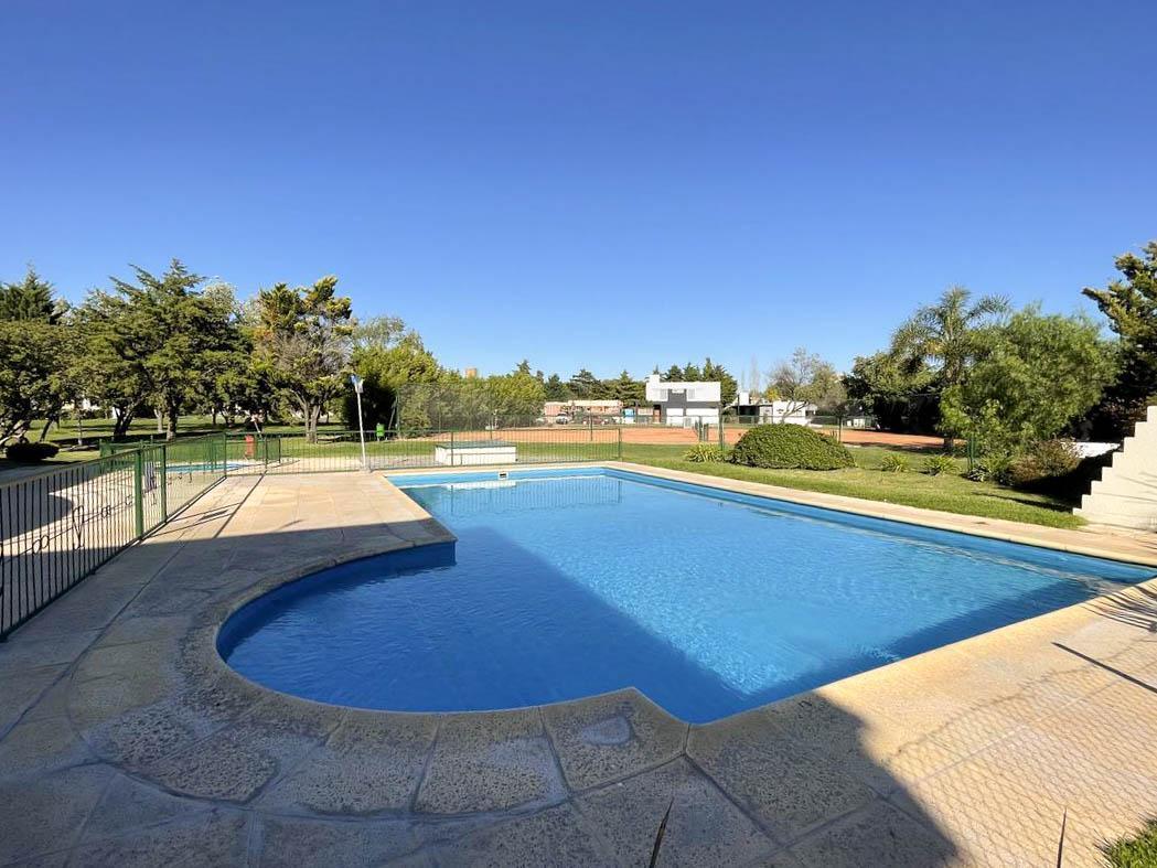 Casa 3 Dorm. Campos de Esther (Bo. Cerrado) 5