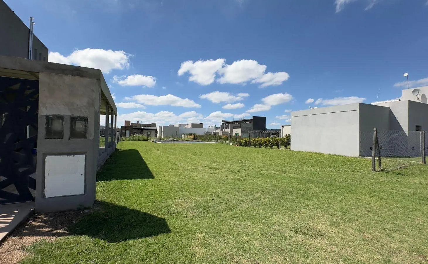 Venta Lote con Pileta en Don Mateo etapa 3, (532,2 m2), Neruda entre Rodríguez y Araoz - Funes. 2