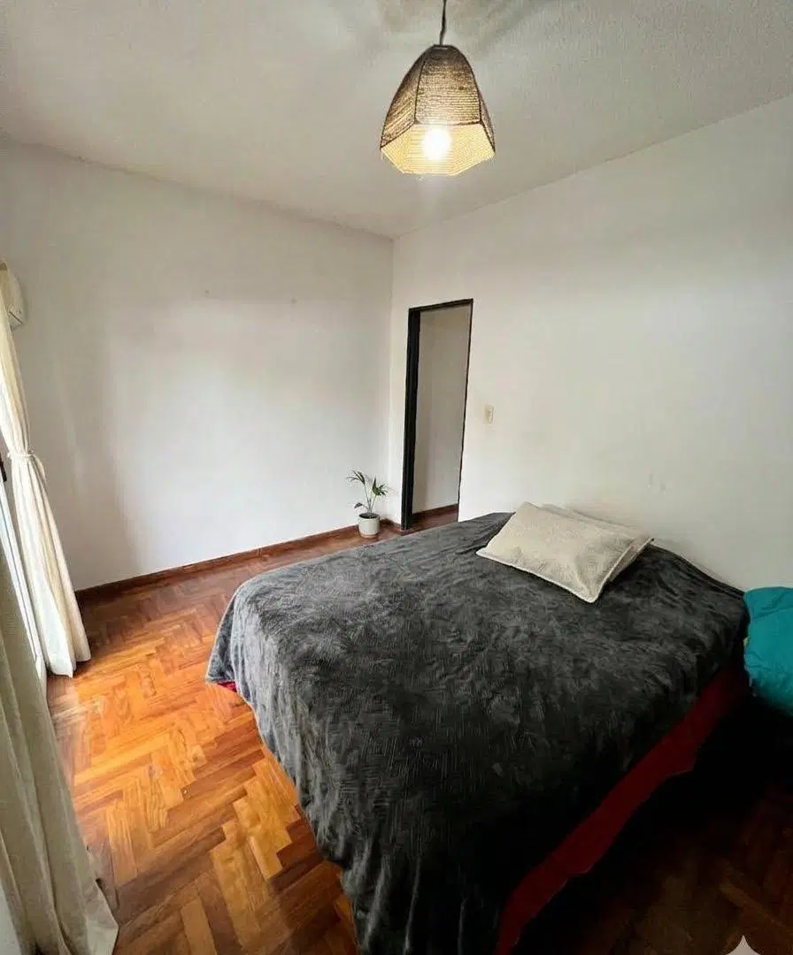 Venta Departamento 1 Dormitorio. Piso 3 ( escalera) Necochea 1945. Rep, de la Sexta. Rosario 3