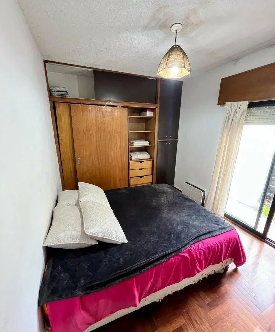 Venta Departamento 1 Dormitorio. Piso 3 ( escalera) Necochea 1945. Rep, de la Sexta. Rosario 1