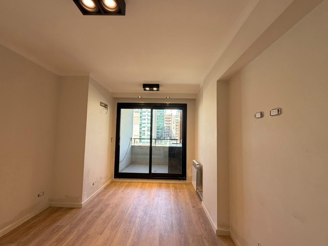 Foto de Departamento de 1 dormitorio con doble balcón Santa Fe al 2300, imagen 3