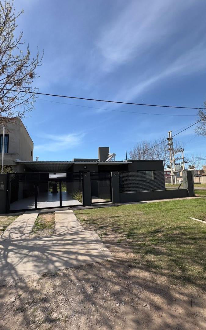 Foto de Casa 2 Hab, 2 Baños, Pileta, Esquina Echeverria y Casilda, Funes City, imagen 5