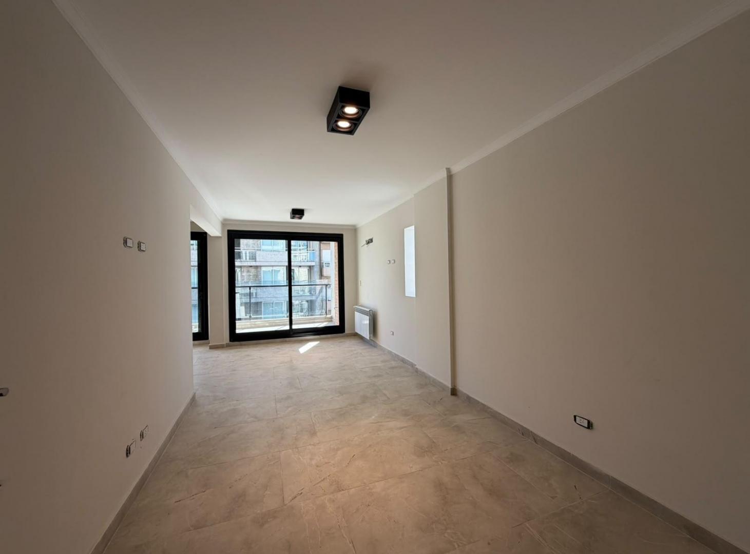 Foto de Venta departamento semipiso 2 dormitorios con doble balcón, imagen 1