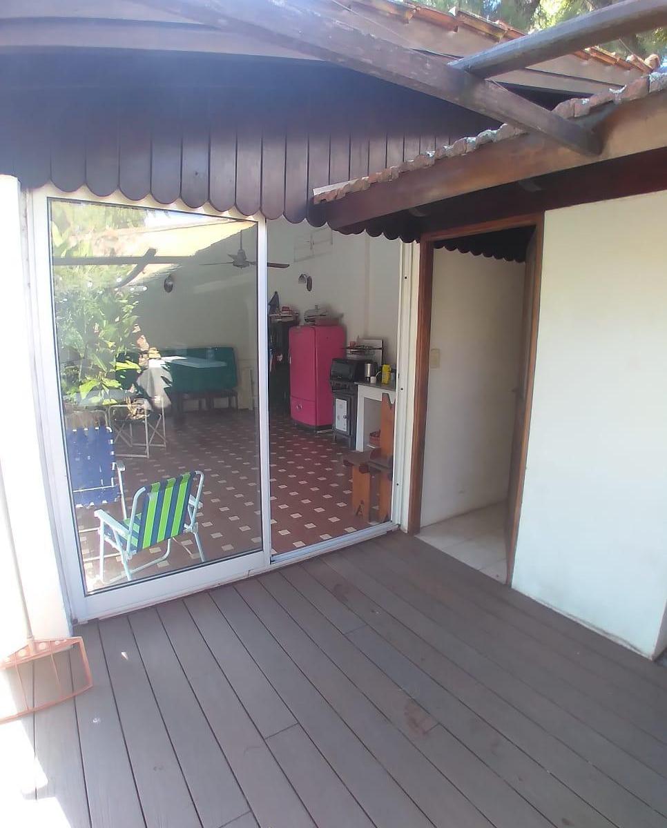 Hermoso Chalet en Zona Residencial de Banfield Oeste 3
