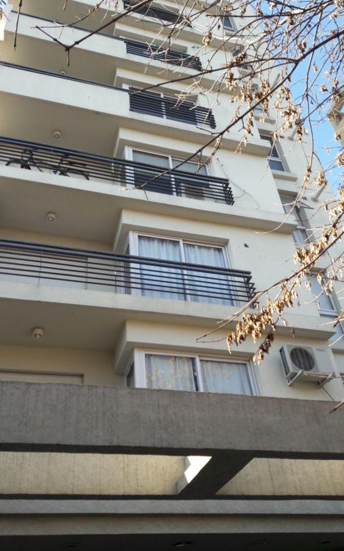 Foto de Hermoso Departamento al Frente, imagen 2