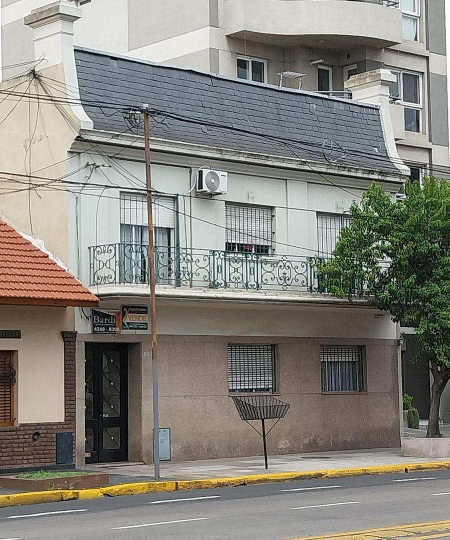 Foto de Departamento de 45 m² con 1 dormitorio en alquiler en Banfield, imagen 1