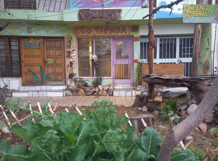 Alquilo local comercial 1