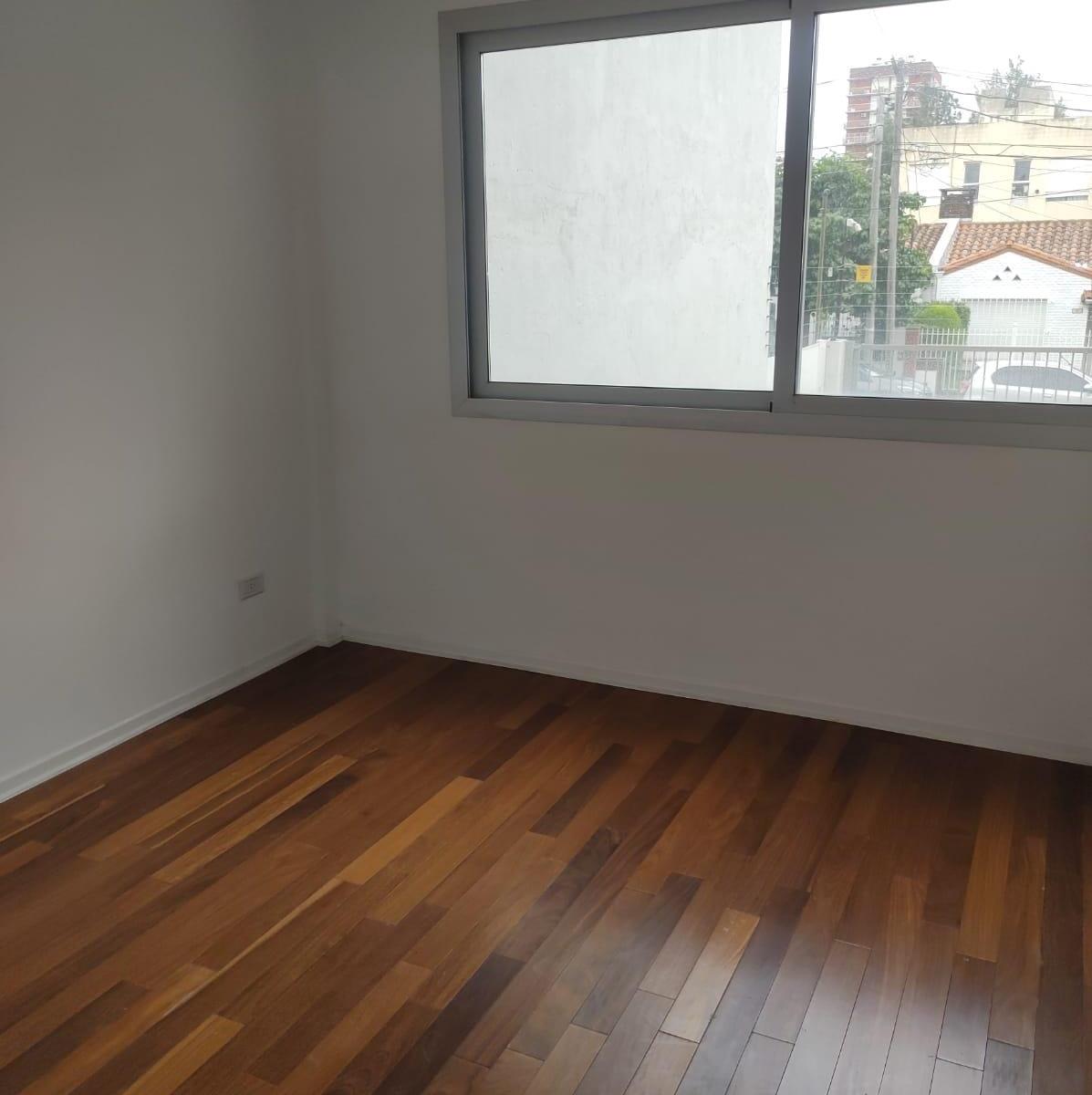 Excelente y Amplio Departamento de 2 Amb 1