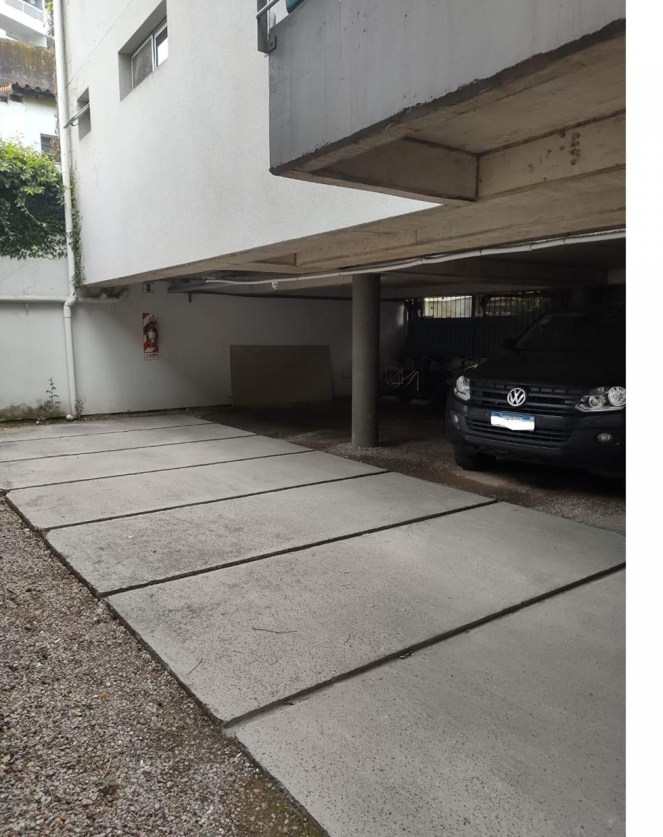 Excelente y Amplio Departamento de 2 Amb 4