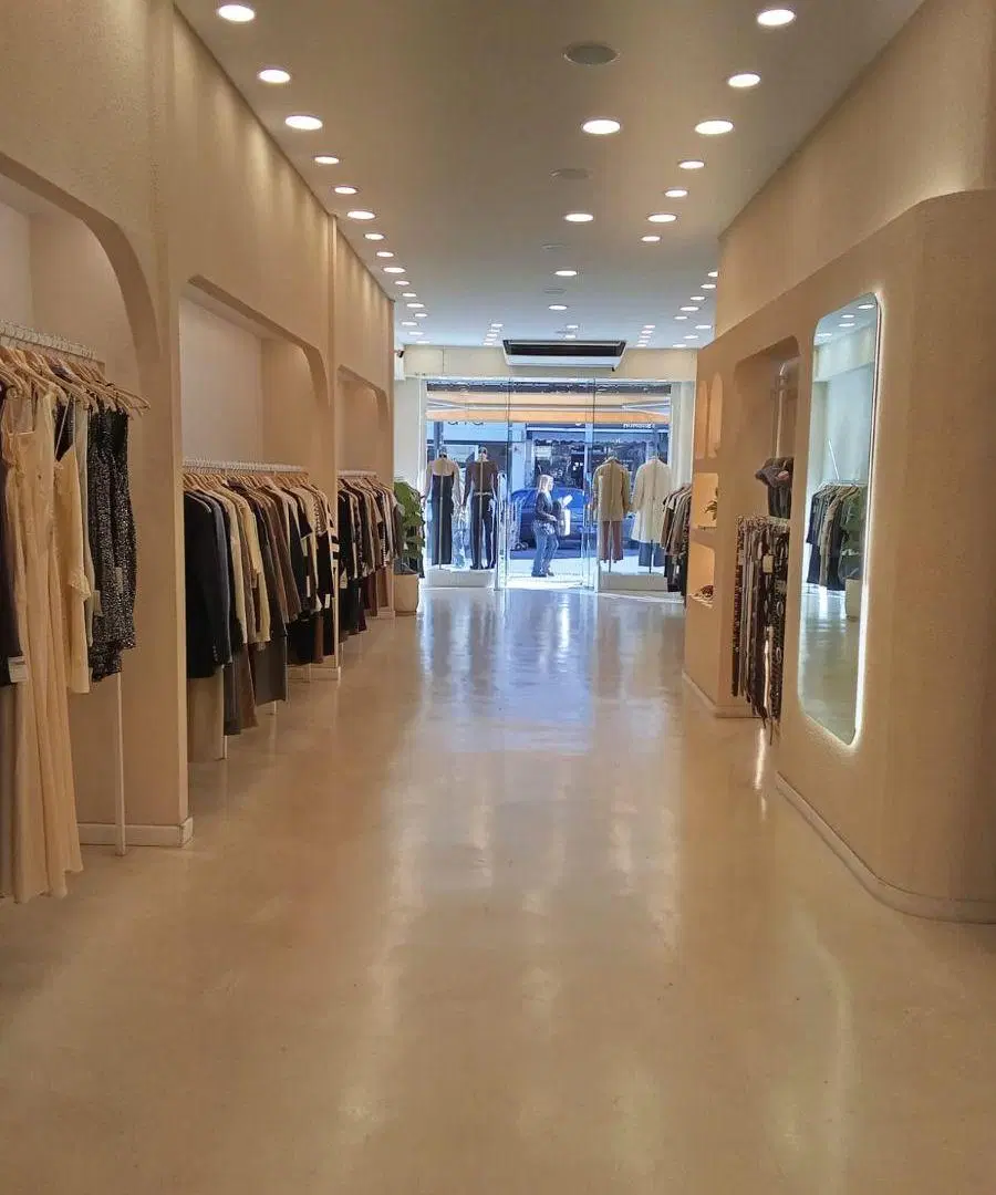 Excelente Local de 202 m² en alquiler en el centro comercial Martínez 5