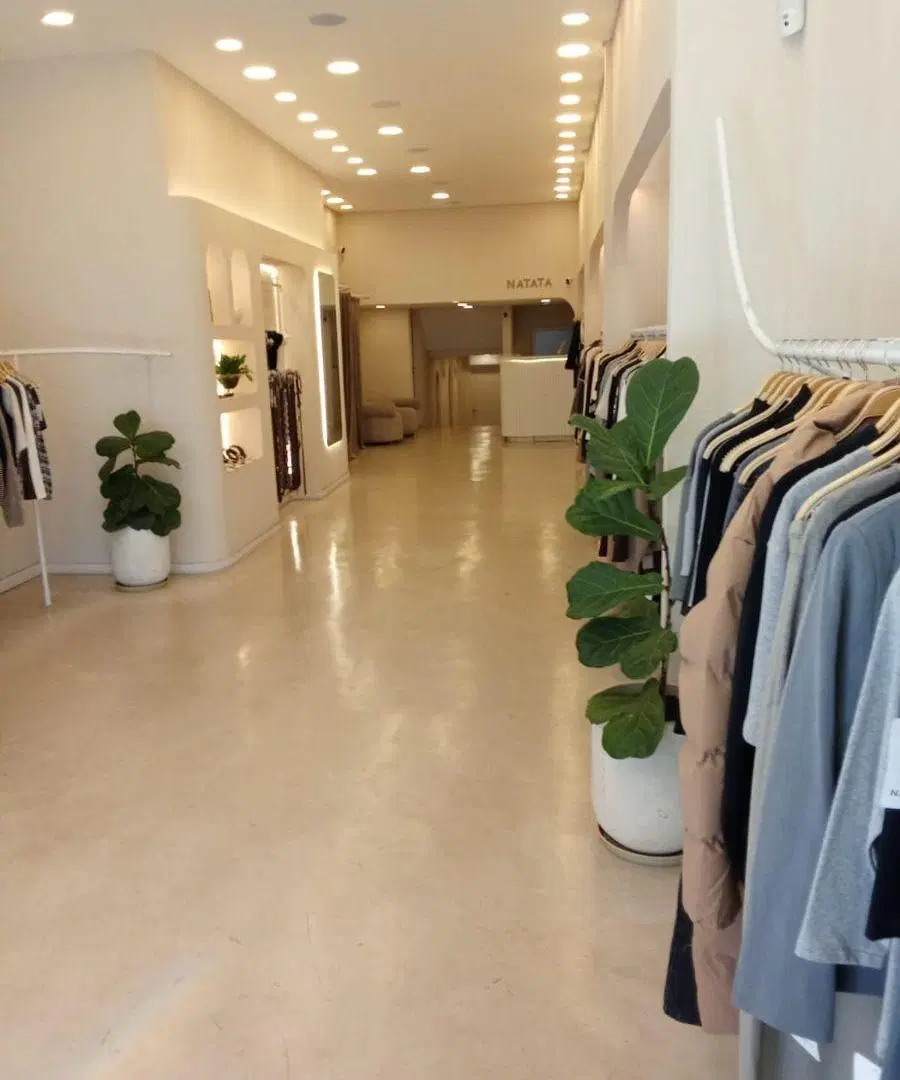 Excelente Local de 202 m² en alquiler en el centro comercial Martínez 8