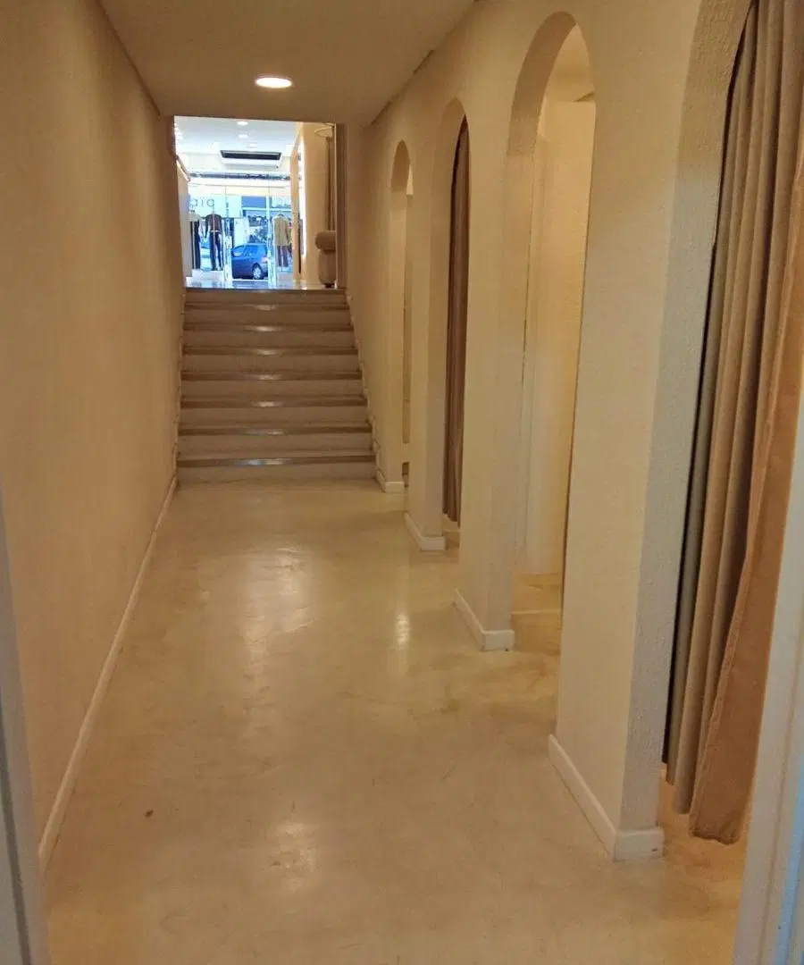 Excelente Local de 202 m² en alquiler en el centro comercial Martínez 3