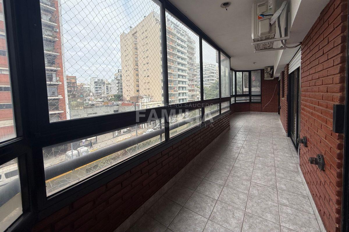 Foto de Palermo - Alquiler - 3 Ambientees - Balcón - Cochera - Frente - Pileta, imagen 1