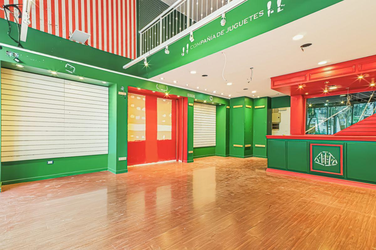 Foto de Local comercial - Las Cañitas - Palermo - 106 metros - 2 plantas - Más, imagen 4