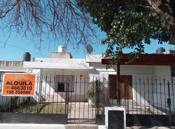 MATIENZO, IMPECABLE PROPIEDAD, MUY LINDA ZONA.- 5