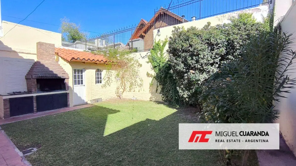 Barrio Arizu. Excelente ubicación. Hermosa Casa. Propuestas 1