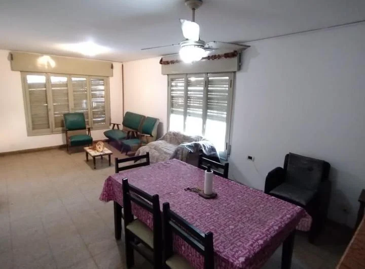 Foto de CASA EN VENTA - Eliseo Soaje 507 esq Capri - B° California, imagen 4