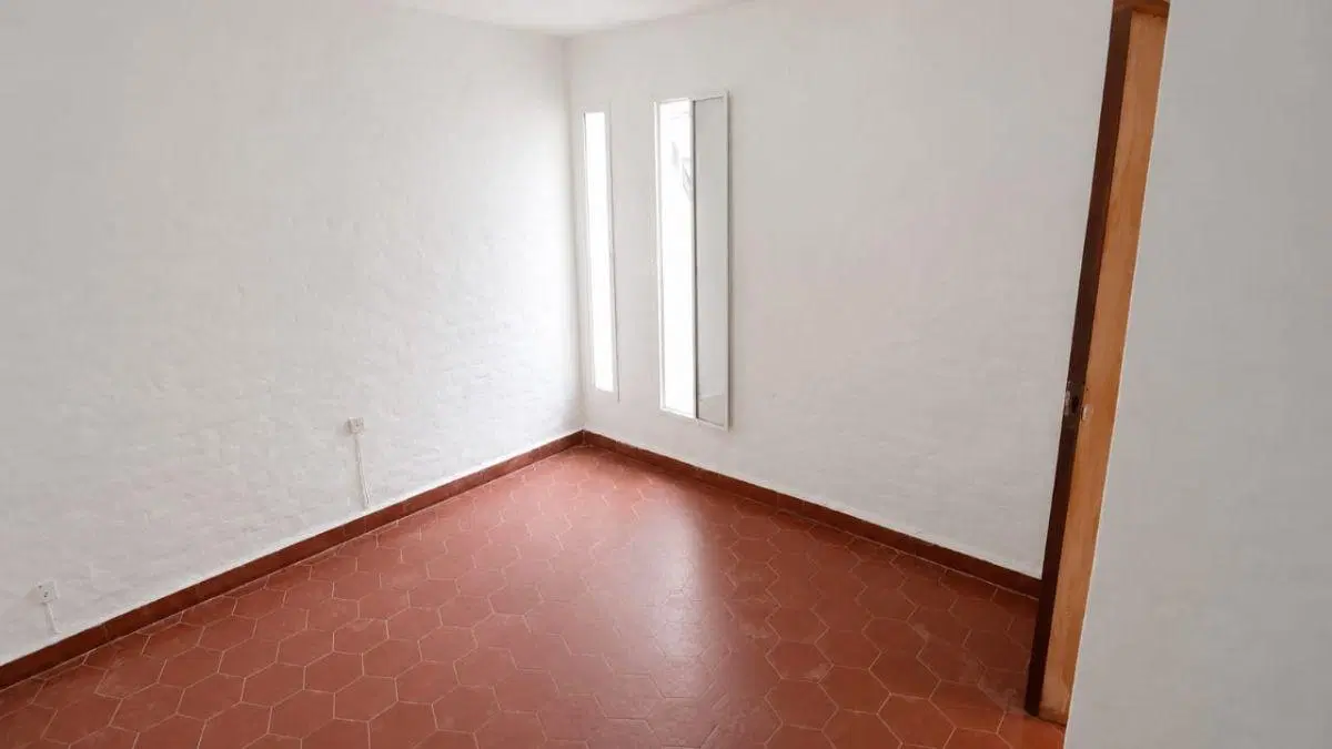 Mariano Balcarce. casita de dos dormitorios, zona excelente!! proximo a ruta 20 3
