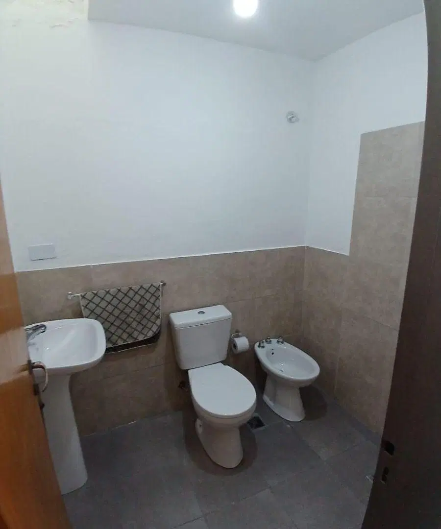 BELLA VISTA, ZONA COMERCIAL. EXCELENTE LOCAL COMERCIAL // ALQUILER O VENTA 5